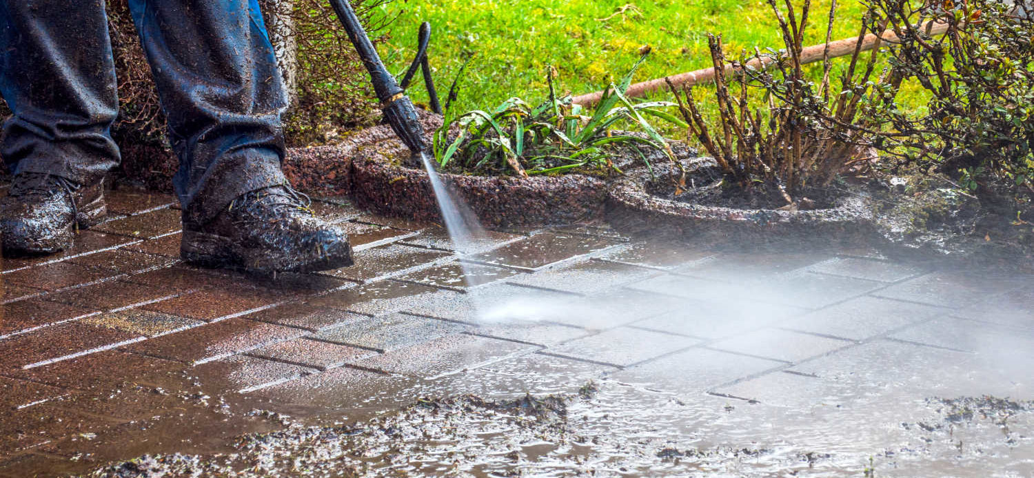 Terrace cleaning with high-pressure